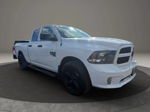 Used 2019 RAM 1500 Express w/ Express Value Package AWD/4WD image 3