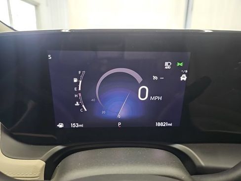 Used 2024 Buick Encore GX Avenir AWD/4WD image 15