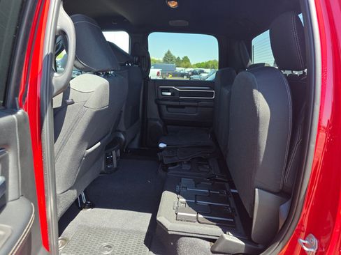 Used 2026 RAM 2500 Big Horn AWD/4WD image 6