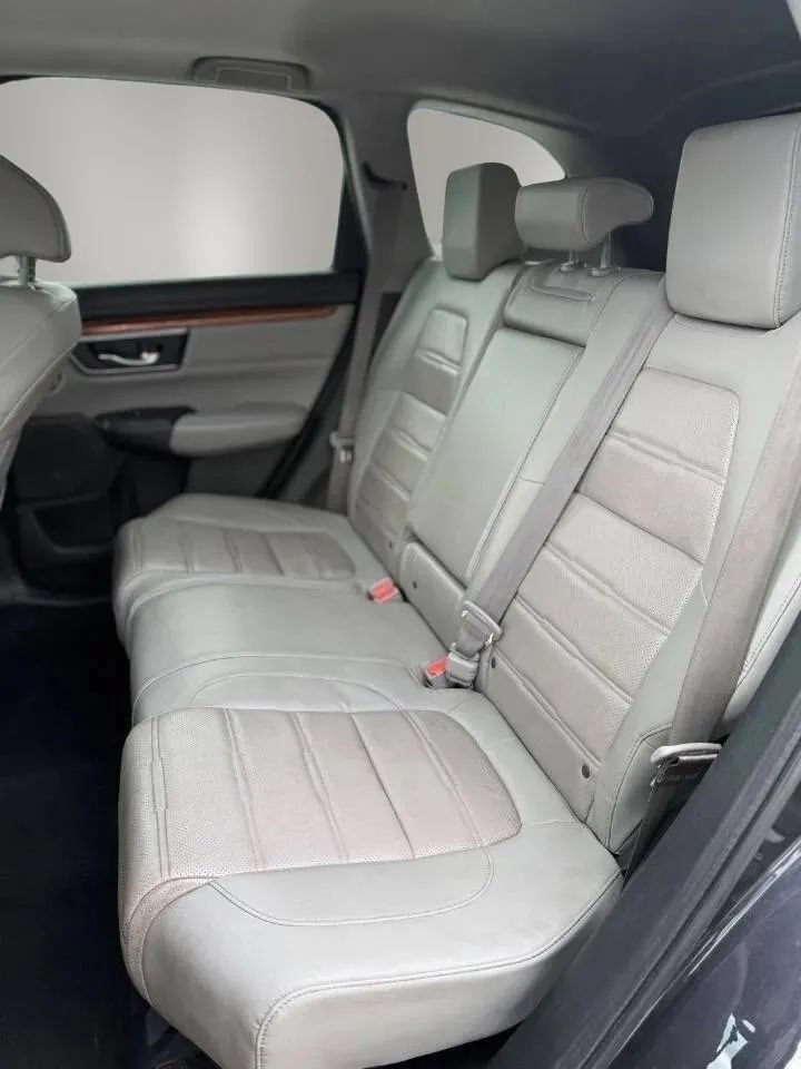 Used 2017 Honda CR-V Touring image 18
