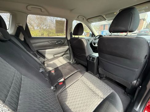 Used 2017 Nissan Rogue S w/ S Appearance Package image 12
