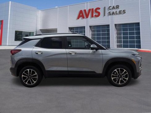 Used 2025 Chevrolet TrailBlazer LT AWD/4WD image 5