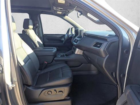 Used 2022 Chevrolet Tahoe RST w/ Luxury Package image 20