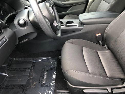 Used 2024 Nissan Altima 2.5 S image 17