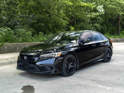 Used 2024 Honda Civic Sport image 5