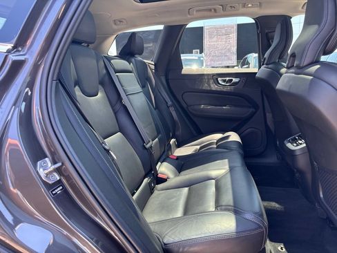 Used 2022 Volvo XC60 B5 Inscription w/ Advanced Package AWD/4WD image 25