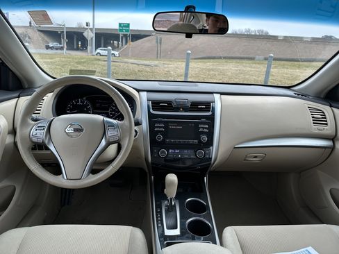 Used 2013 Nissan Altima 2.5 SV image 33