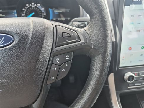 Used 2024 Ford Edge SE w/ Black Appearance Package image 22