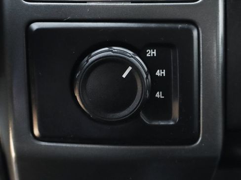 Used 2022 Ford F250 XLT w/ XLT Premium Package AWD/4WD image 40