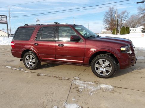 Used 2010 Ford Expedition Limited image 1