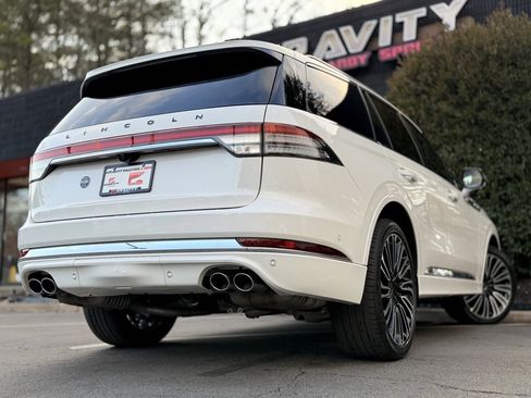 Used 2023 Lincoln Aviator Black Label w/ Class IV Trailer Tow Package image 13
