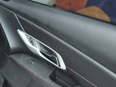 Used 2015 GMC Terrain SLE FWD image 11