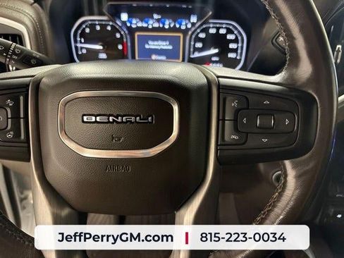 Used 2021 GMC Sierra 2500 Denali w/ Denali Ultimate Package AWD/4WD image 16