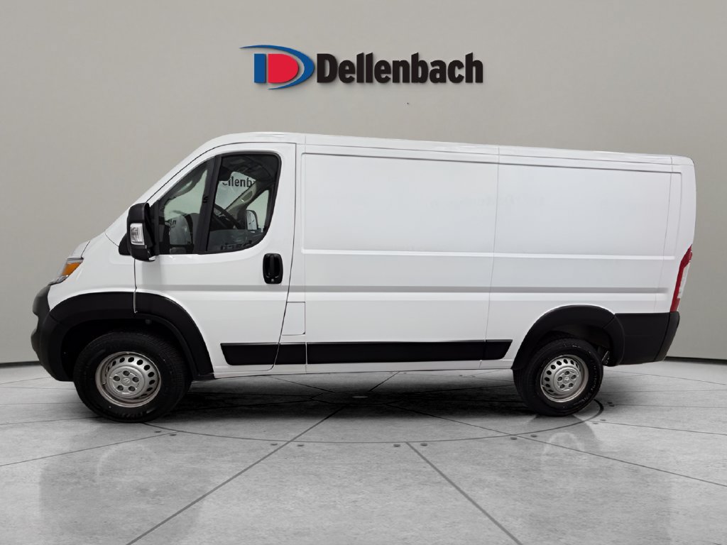 Used 2025 RAM ProMaster 2500 w/ Convenience Group FWD image 2