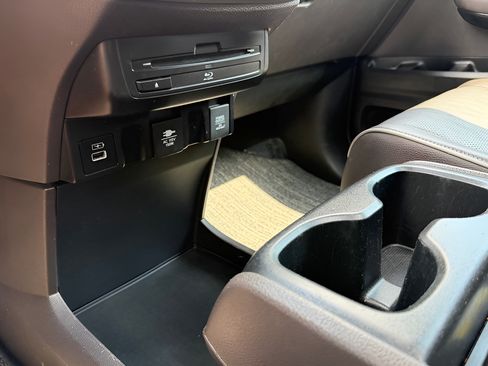 Used 2022 Honda Odyssey Elite image 60
