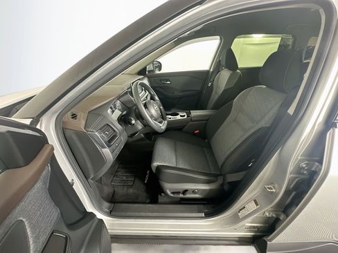 Used 2023 Nissan Rogue SV AWD/4WD image 13