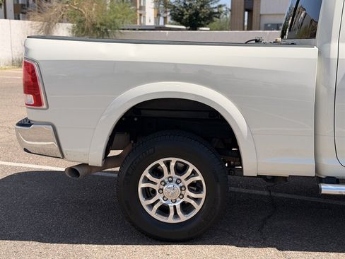 Used 2018 RAM 2500 Laramie AWD/4WD image 12