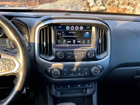 Used 2016 Chevrolet Colorado LT w/ LT Convenience Package image 27