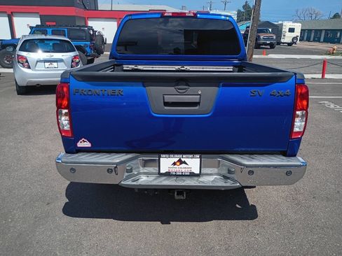 Used 2013 Nissan Frontier SV w/ SV Value Truck Pkg AWD/4WD image 6