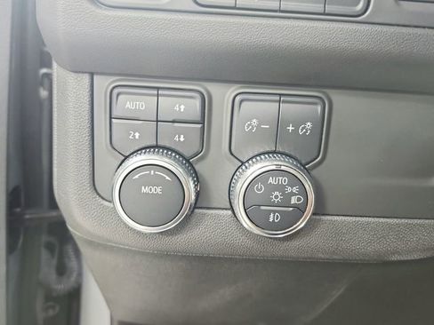 Used 2023 GMC Yukon XL AT4 AWD/4WD image 26