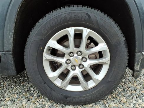 Used 2019 Chevrolet Traverse LT w/ LPO, Floor Liner Package image 11