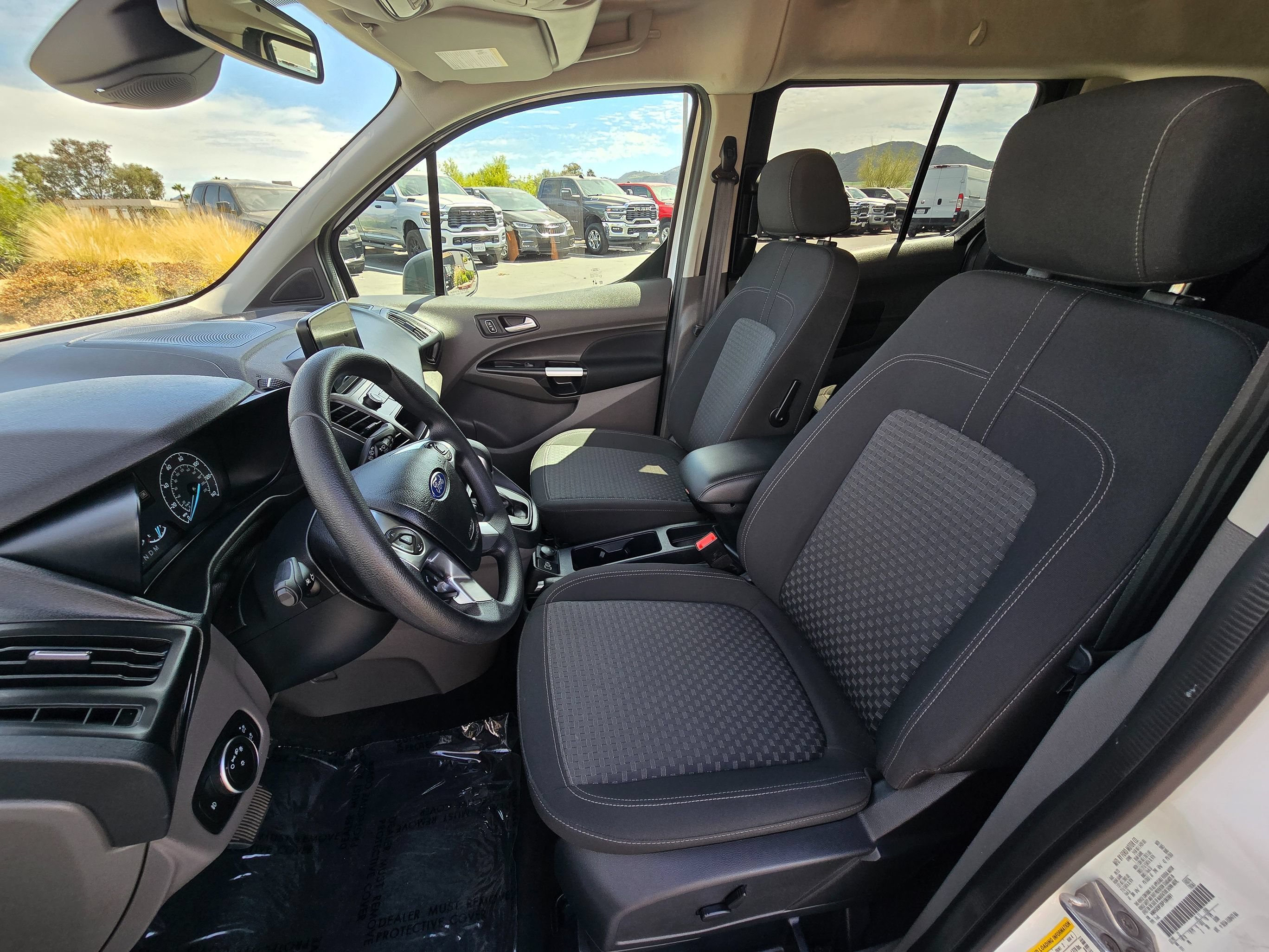 Used 2023 Ford Transit Connect XLT w/ Trailer Tow Package FWD image 17