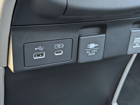 New 2026 Honda Odyssey Touring image 25