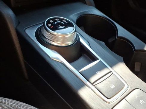 Used 2022 Ford Escape SE w/ Convenience Package image 16