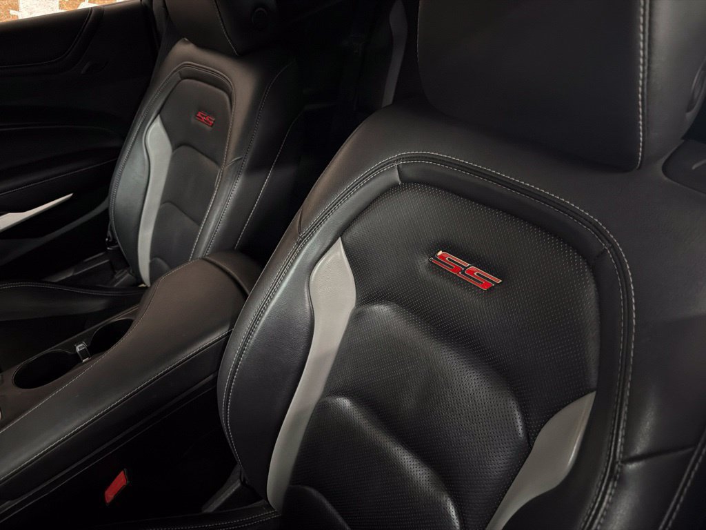 Used 2019 Chevrolet Camaro SS RWD image 10