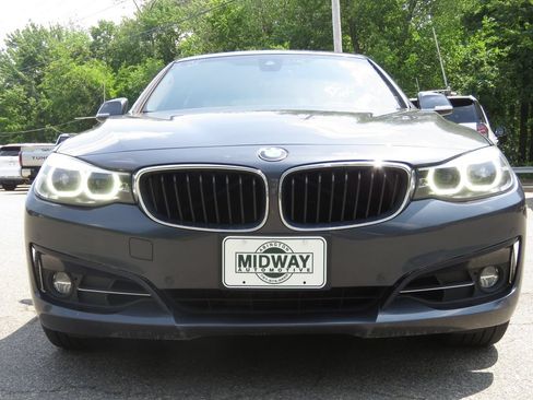 Used 2019 BMW 330i Gran Turismo xDrive w/ Convenience Package AWD/4WD image 2