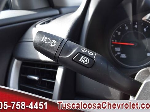 Used 2024 GMC Terrain SLE w/ Driver Convenience Package image 29