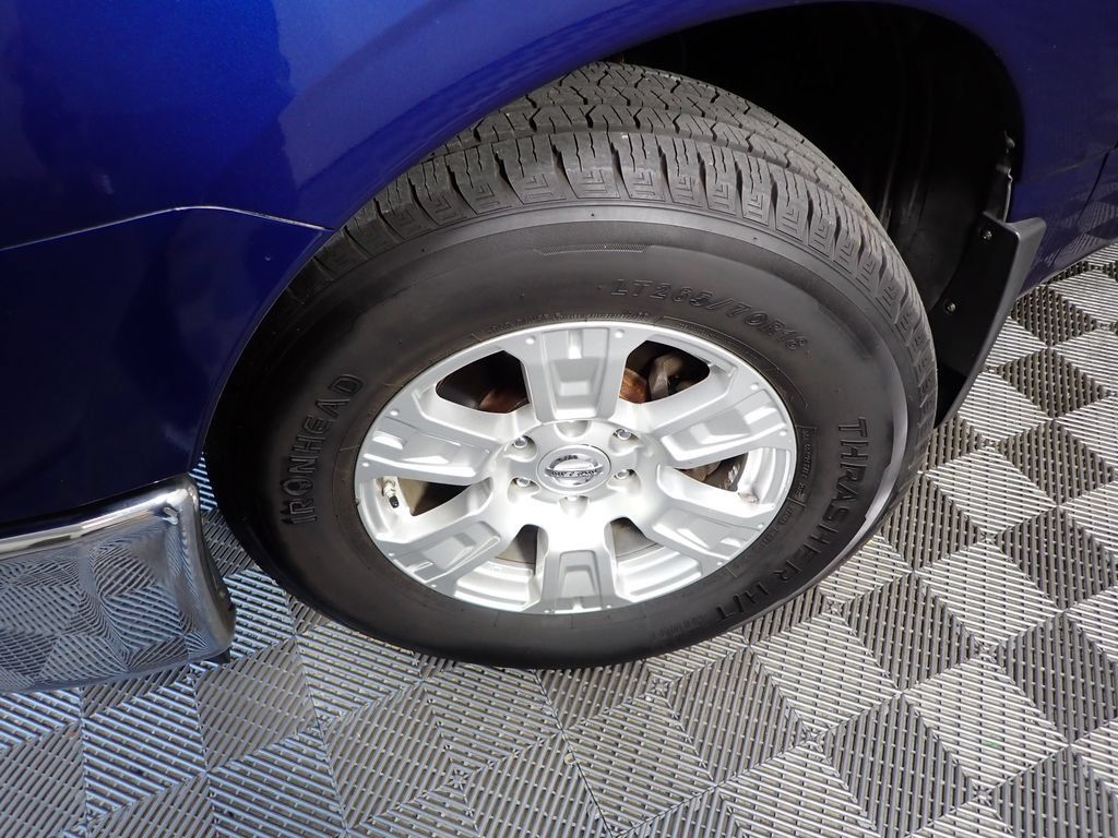 Used 2017 Nissan Titan SV RWD image 36