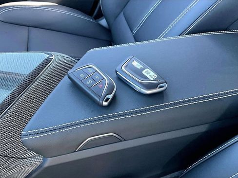 Certified 2025 Cadillac Optiq Luxury 1 image 10