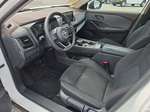 Used 2023 Nissan Rogue S FWD image 10