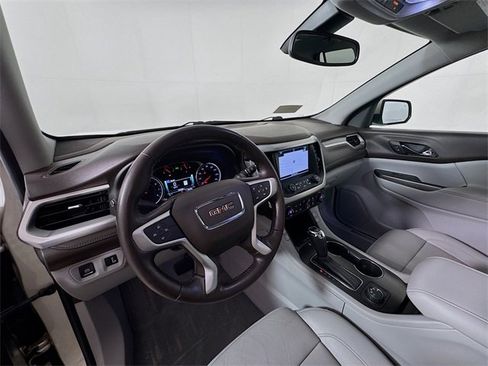 Used 2017 GMC Acadia SLT image 20