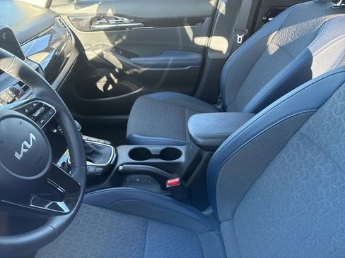 Used 2024 Kia Seltos S image 10
