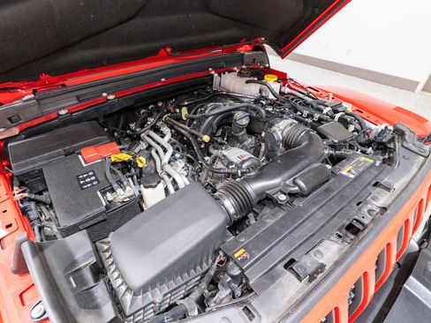 Used 2023 Jeep Gladiator Mojave w/ Cold Weather Group AWD/4WD image 35