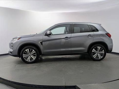 Used 2025 Mitsubishi Outlander Sport SE AWD/4WD image 3