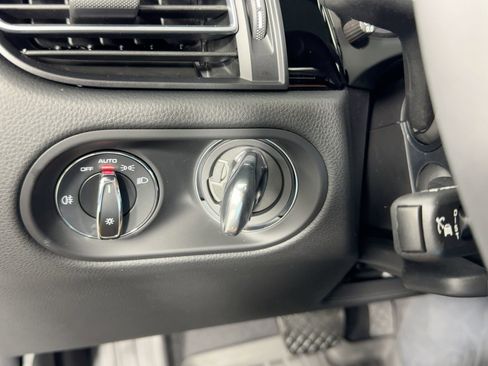 Certified 2026 Porsche Macan image 26