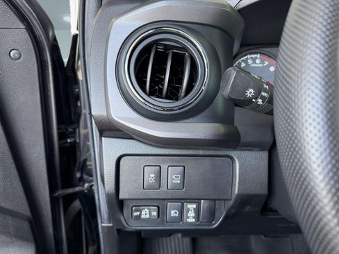 Used 2023 Toyota Tacoma TRD Pro AWD/4WD image 31