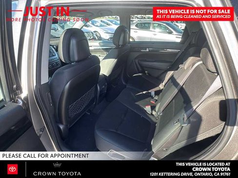 Used 2015 Kia Sorento LX FWD image 8