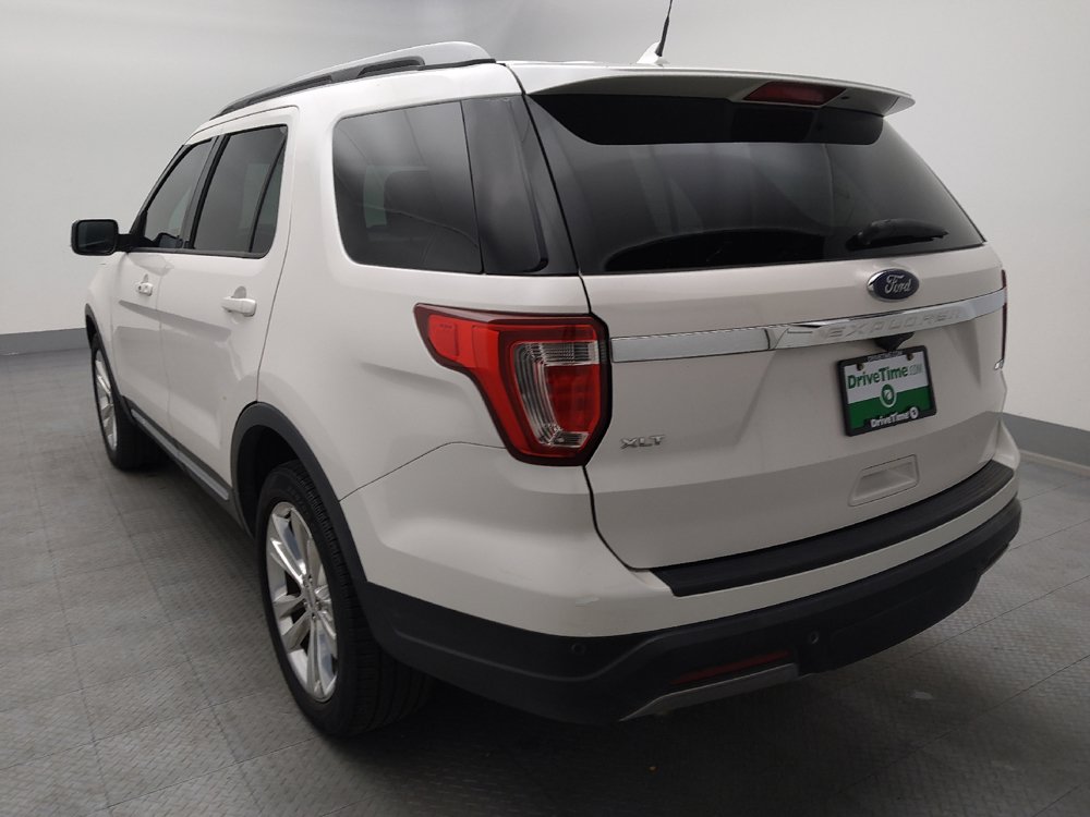 Used 2019 Ford Explorer XLT w/ Equipment Group 202A AWD/4WD image 6