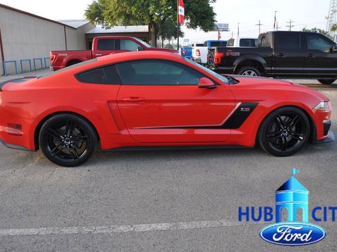 Used 2018 Ford Mustang GT Premium w/ GT Performance Package image 6
