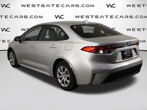 Used 2025 Toyota Corolla LE FWD image 41