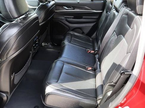 Used 2023 Jeep Grand Cherokee Limited w/ Luxury Tech Group II AWD/4WD image 25