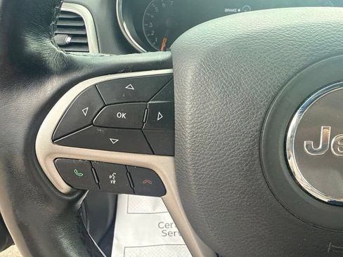 Used 2020 Jeep Grand Cherokee Altitude AWD/4WD image 17