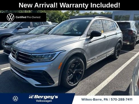 Used 2024 Volkswagen Tiguan SE R-Line AWD/4WD image 1