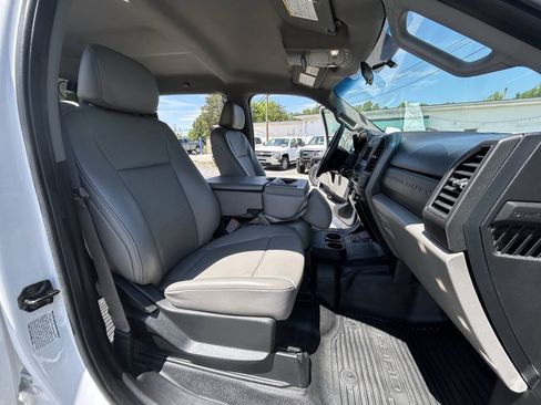 Used 2018 Ford F550 4x4 Crew Cab Super Duty w/ Power Equipment Group image 19