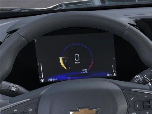 New 2025 Chevrolet Trax LT w/ Sunroof Package image 18