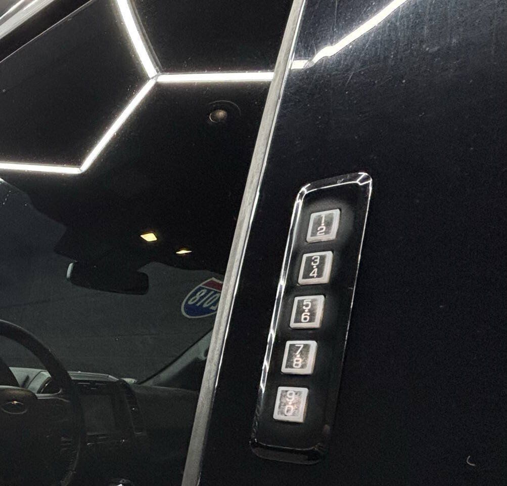 Used 2018 Ford F150 XLT w/ Equipment Group 302A Luxury RWD image 16